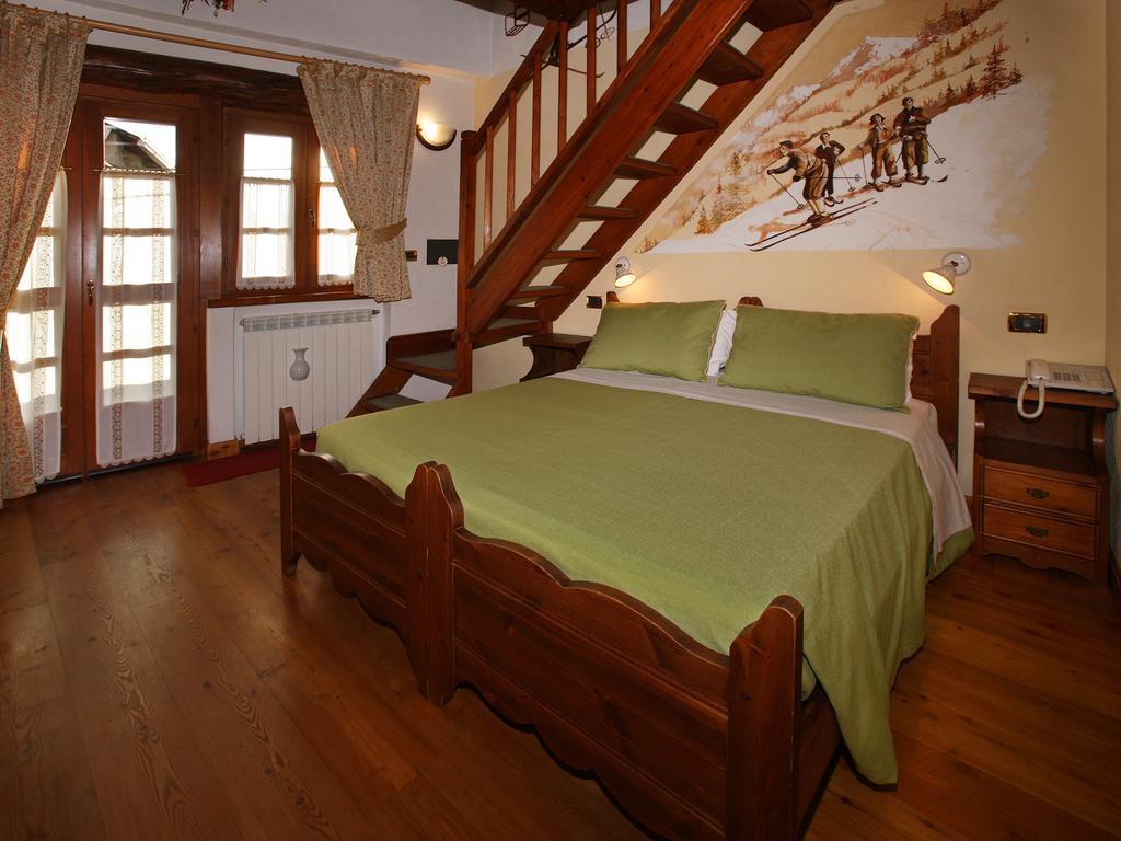 Chalet Chez Nous Oulx Buitenkant foto