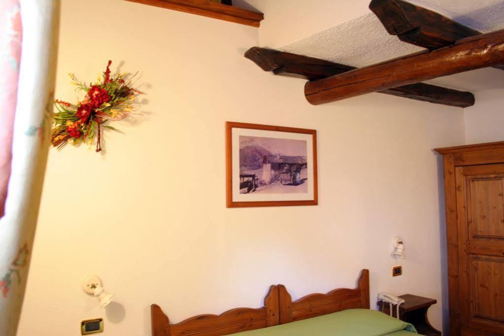 Chalet Chez Nous Oulx Buitenkant foto